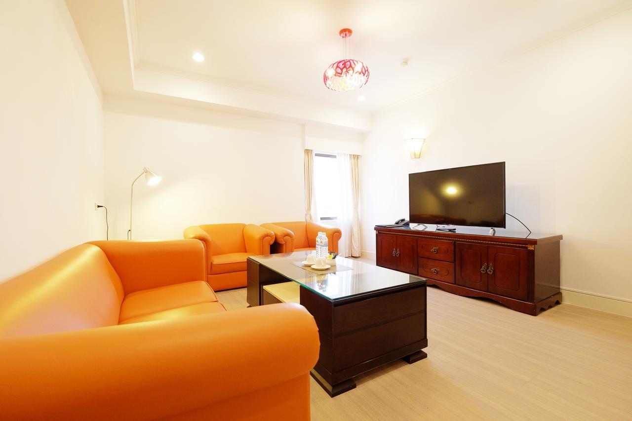 Dynasty Hotel Tainan Zewnętrze zdjęcie