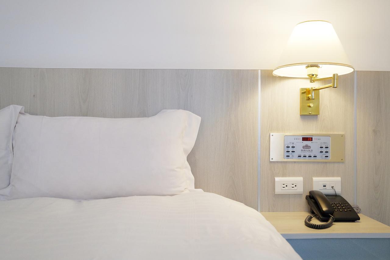 Dynasty Hotel Tainan Zewnętrze zdjęcie